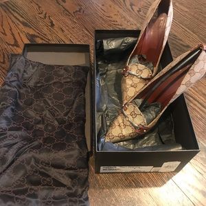 100% Authentic Gucci pumps size 7.5